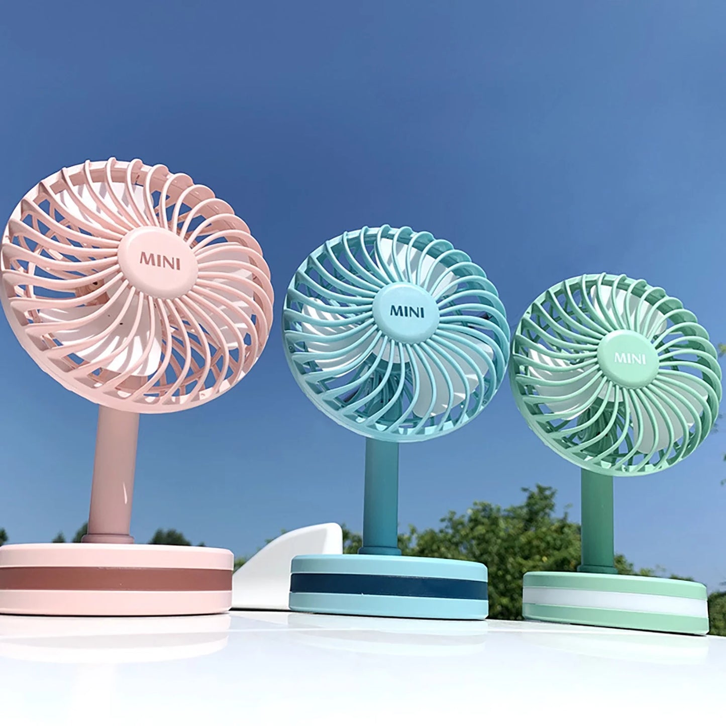 Portable Fan Desk Fan Small Fan Mini Fan Portable Desktop Small Fan Mini Handheld Fan with Led Light Holder Usb Rechargeable Desktop Fan Portable Fan Home Office Travel.